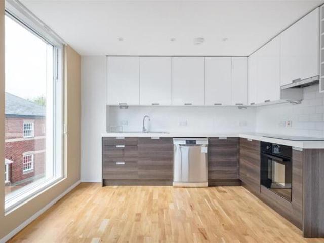 Room for sale in Kenwood, Isle Of Man