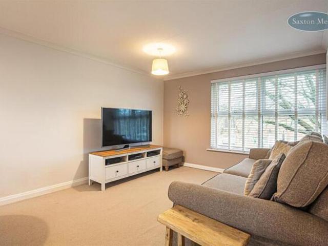 Room for sale in Lodge Moor, South Yorkshire