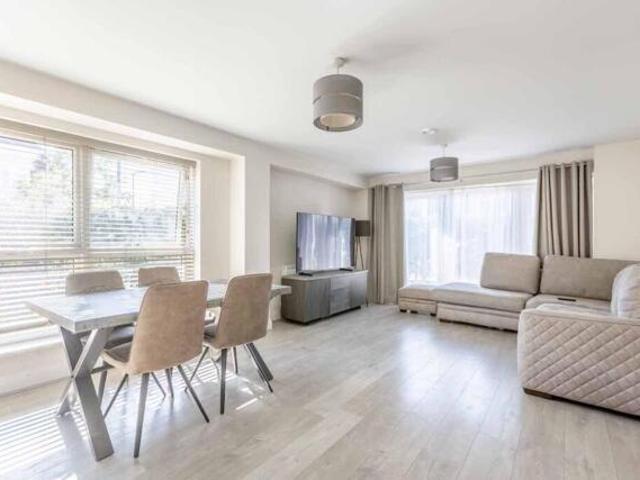 Room for sale in Slough, Isle Of Man