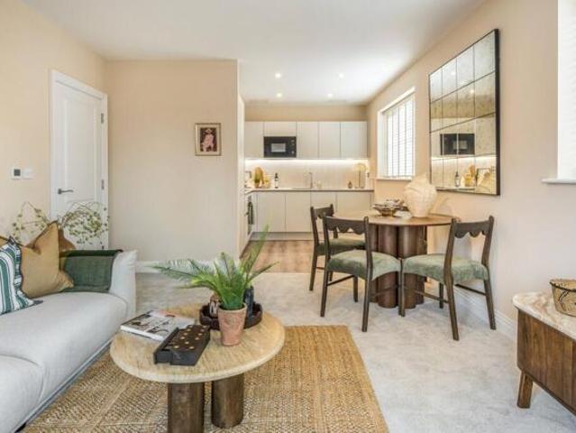 Room for sale in Berrick Salome, Oxfordshire