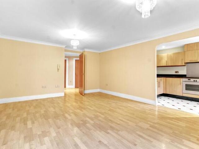 Room for sale in Kings Hill, Colliers End