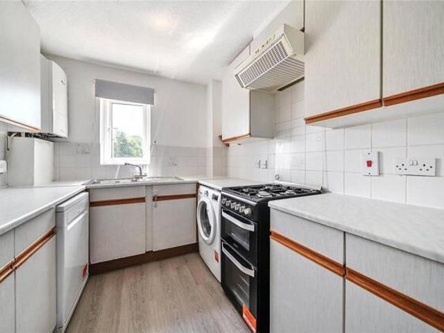Room for sale in Newell Green