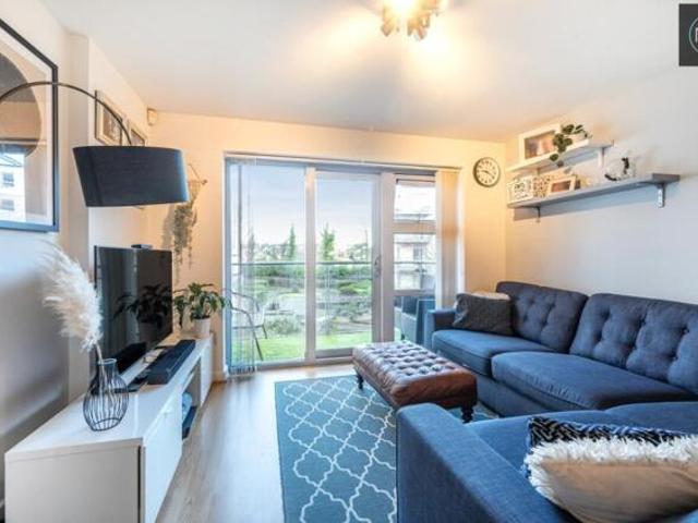Room for sale in South Woodford, Isle Of Man