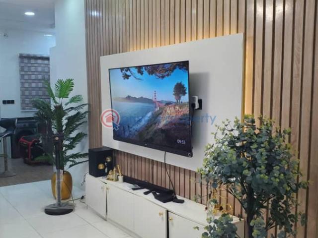 House for sale in Eti Osa, Lagos