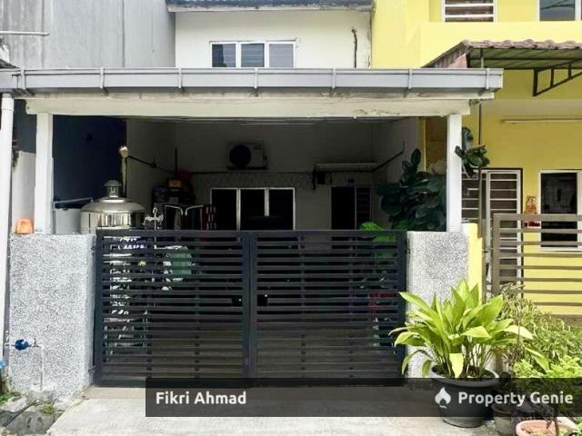 Terraced House for sale in Langat, Selangor