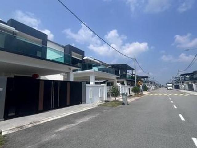 Residential House for sale in Kompleks Perumahan Ibu Pejabat Polis Daerah IPD Melaka Tengah, Bandaraya Melaka