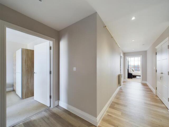 Apartment for sale in Barnet, New Southgate