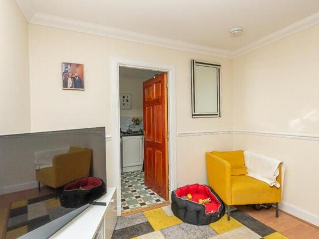 Apartment for sale in Bathgate, Scotland