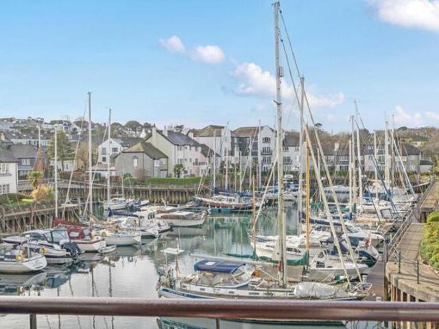 Apartment for sale in Falmouth, Cornwall