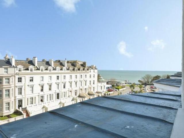 Apartment for sale in Folkestone