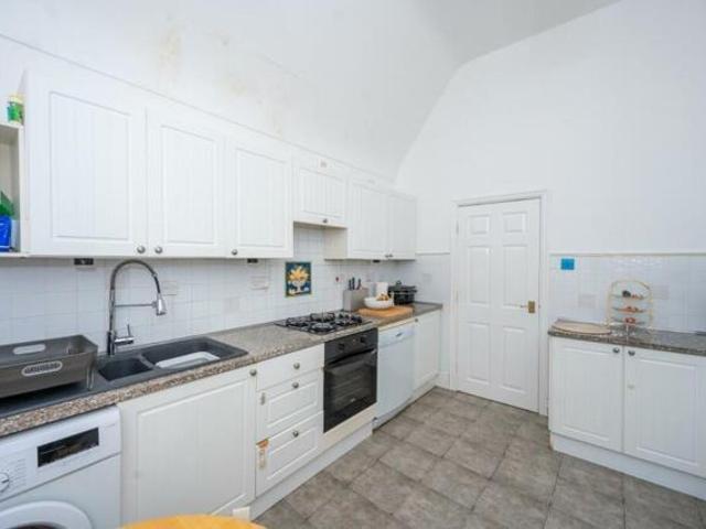 Apartment for sale in Knowsley, Rainhill Stoops