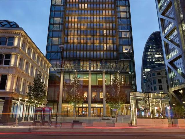 Apartment for sale in Lyons, Greater London