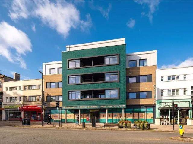 Apartment for sale in Longlands, Halfway Street