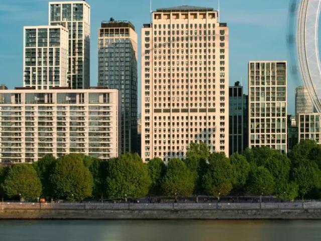 Apartment for sale in Greater London