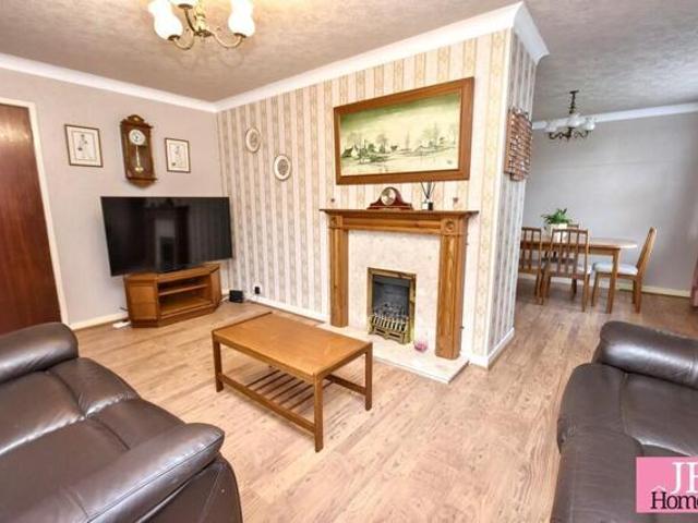 Bungalow for sale in Stank