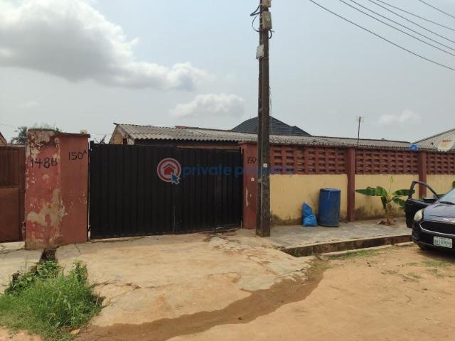 House for sale in Lagos, Isolo 