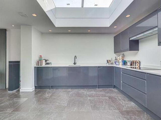 Bungalow for sale in Alton Barnes, Essex