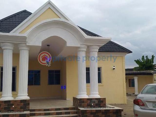 House for sale in Ojo, Ori Ire