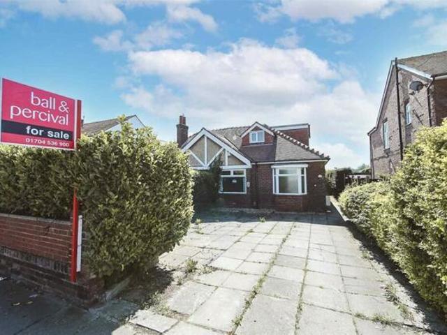 Bungalow for sale in Southport, Meols Cop