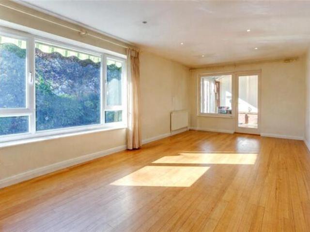 Bungalow for sale in Sheeplands Farm, Wargrave