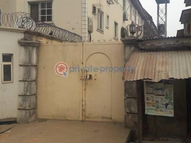 House for sale in Lagos, Isolo 