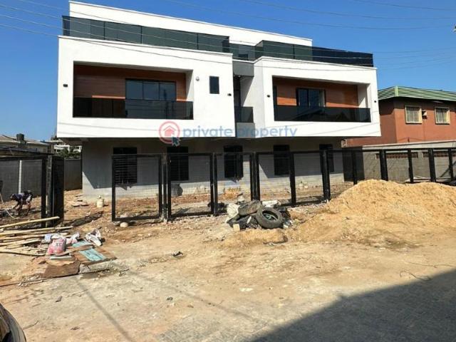 Apartment for sale in Surulere