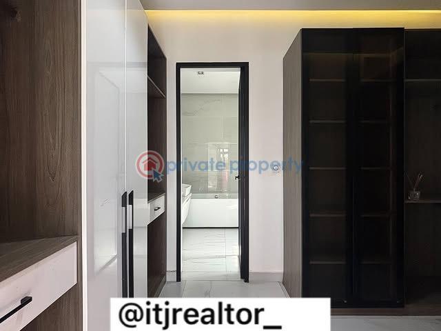 House for sale in Lagos, Lagos Island 