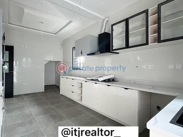 House for sale in Lagos, Lekki