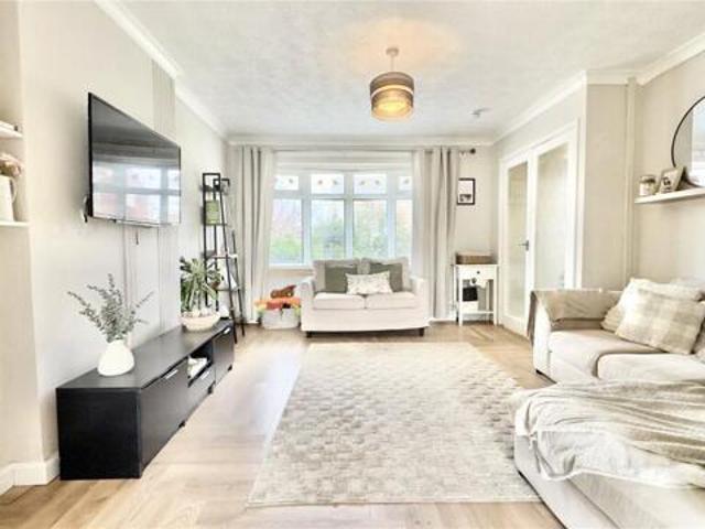 House for sale in Saughall Massie, Wirral