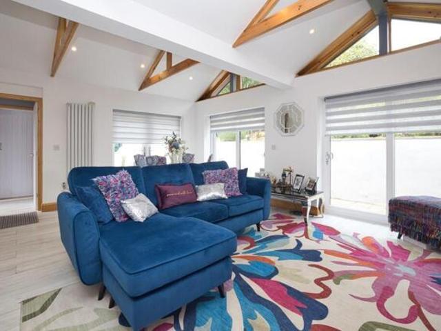House for sale in Upton, Acol