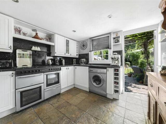 House for sale in Bromley, Keston Mark