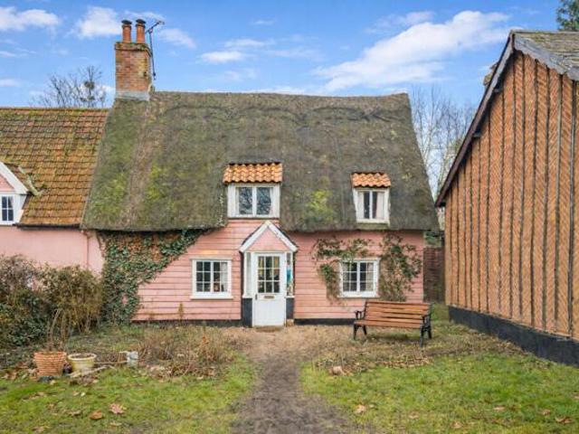 House for sale in Chelmondiston, Suffolk