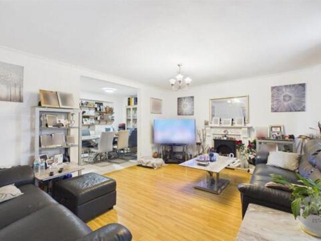 House for sale in Goffs Oak, Broxbourne
