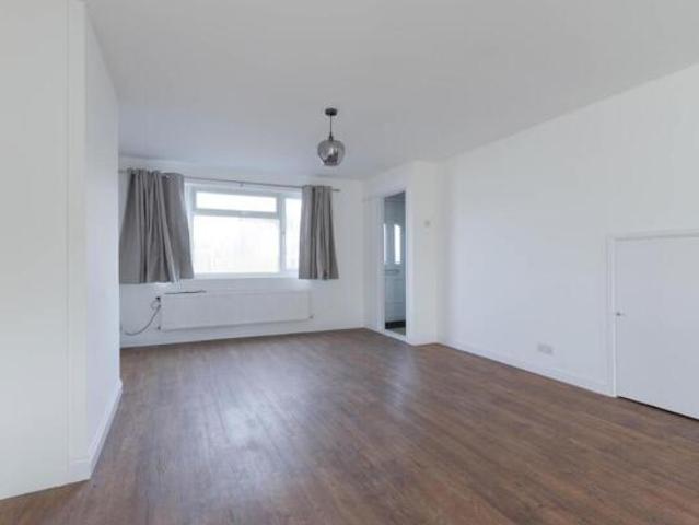 House for sale in Chessington, West Ewell