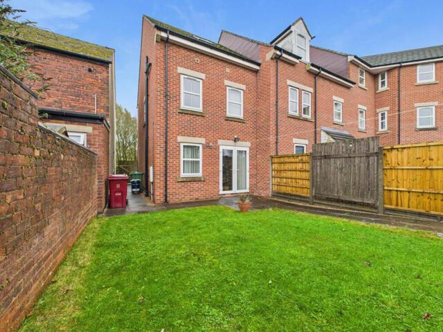 House for sale in Holmewood, Brackenfield