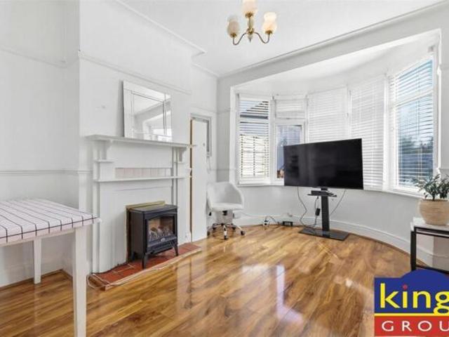 House for sale in Upper Edmonton, Greater London