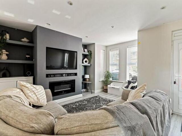 House for sale in Folkestone, Cheriton