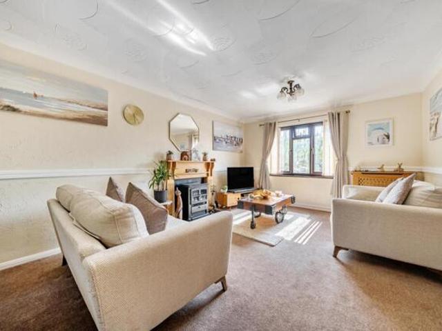 House for sale in Folkestone, Broadmead