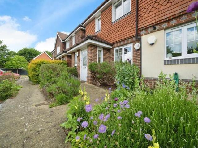 House for sale in Fole, Surrey