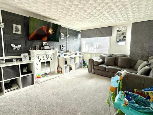 House for sale in Rowner, Middlecroft