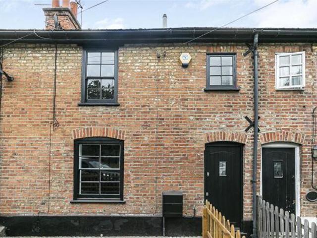 House for sale in Cockfosters, Greater London