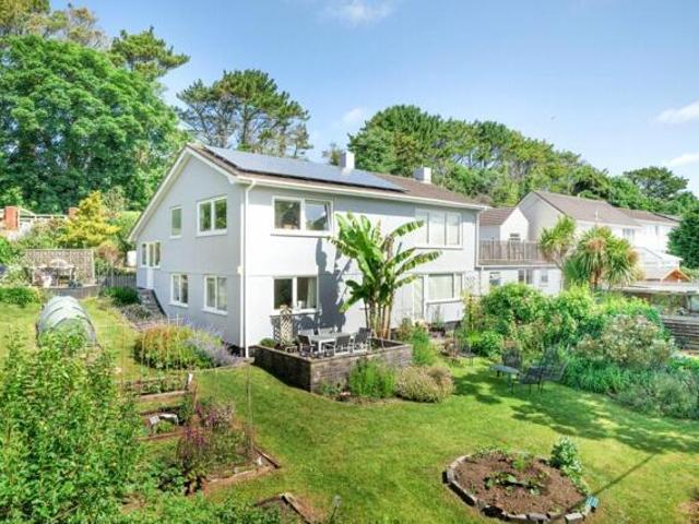 House for sale in Hayle, Cornwall