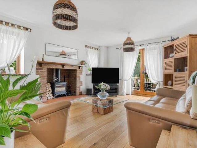 House for sale in Tylers Green, Buckinghamshire