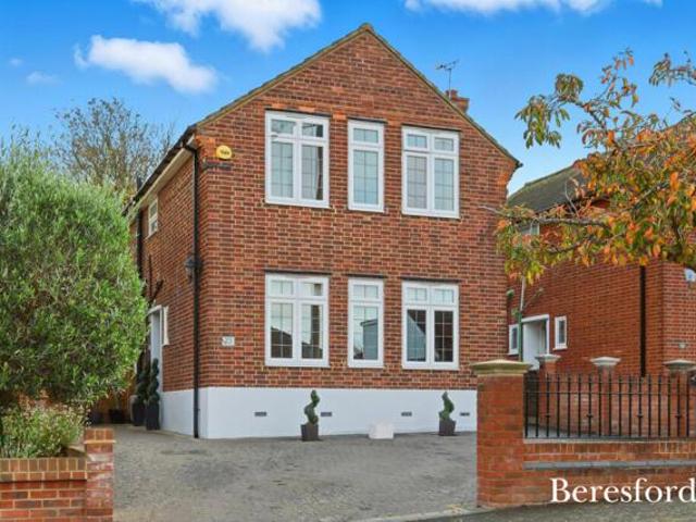 House for sale in Upminster, Greater London