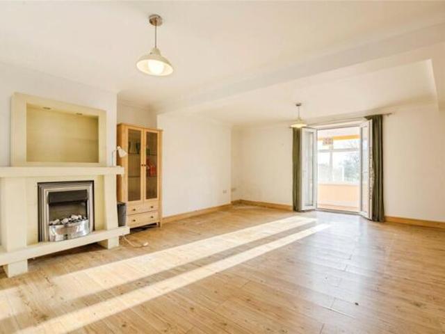 House for sale in Lamellion, Cornwall