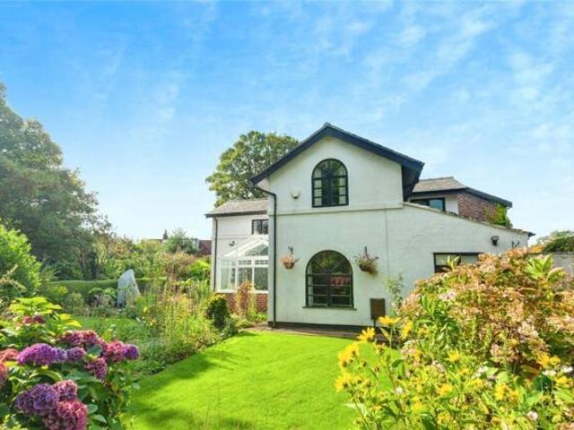 House for sale in Sandfield Park, Calderstones