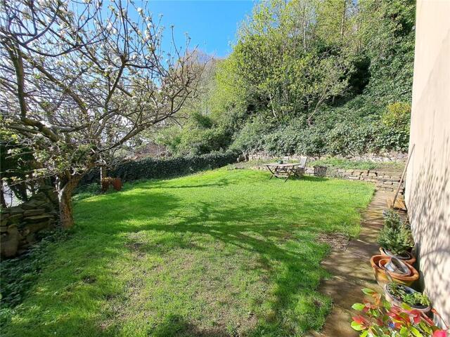 House for sale in Mirfield, West Yorkshire