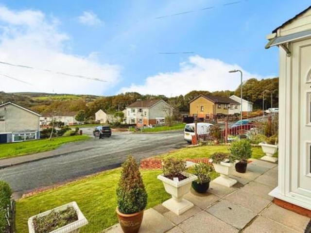 House for sale in Pontardawe, Pontardawe, Clydach