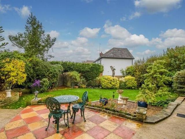 House for sale in Horbury, West Yorkshire