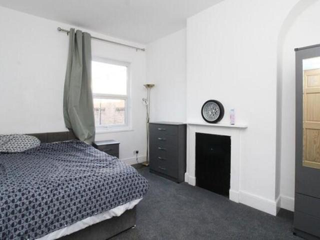 House for sale in New Bilton